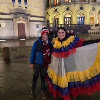 Rapport fra fakkeltog for fredsprisvinner Machado og Venezuela